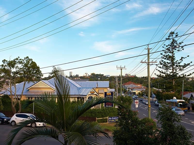 2/2 Woodland Street, Ashgrove QLD 4060