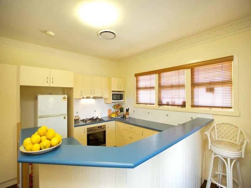 22 Greenlaw Street, Indooroopilly QLD 4068