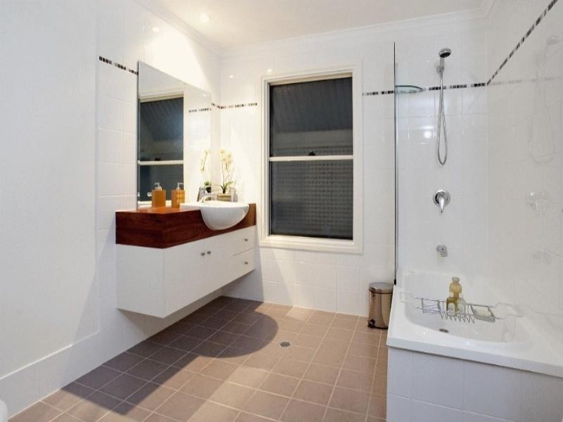 23 Bangalla Street, Auchenflower QLD 4066