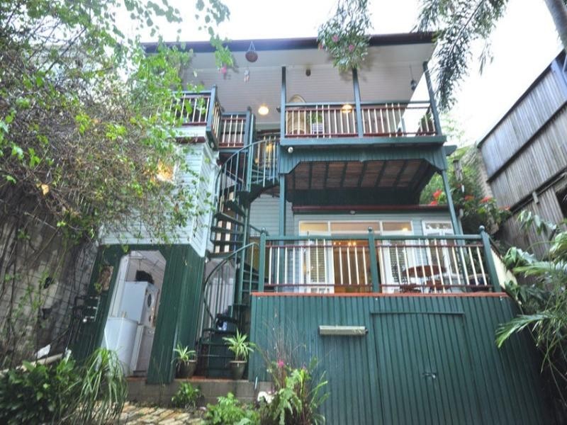 37 Windsor Road, Red Hill QLD 4059