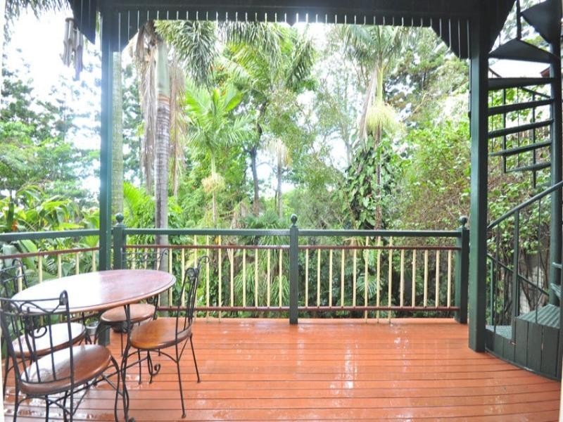 37 Windsor Road, Red Hill QLD 4059