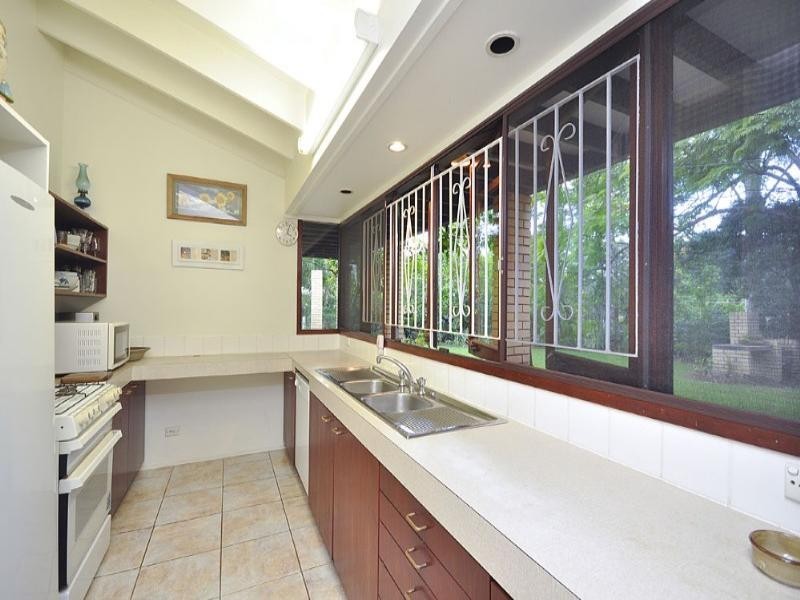 225 Boundary Road, Bardon QLD 4065