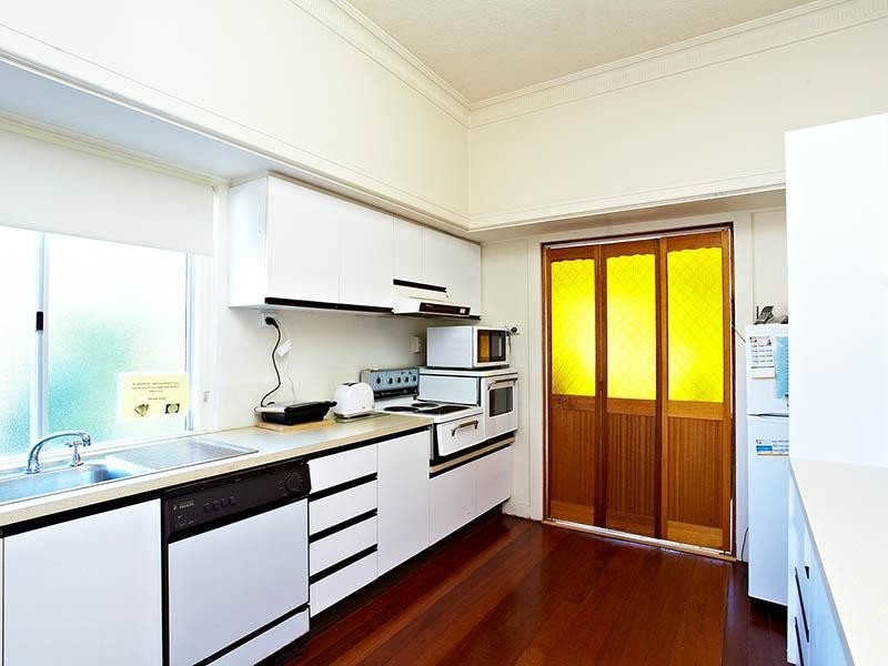 20 Ashgrove Avenue, Ashgrove QLD 4060