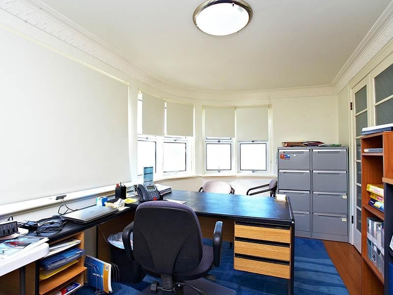 20 Ashgrove Avenue, Ashgrove QLD 4060