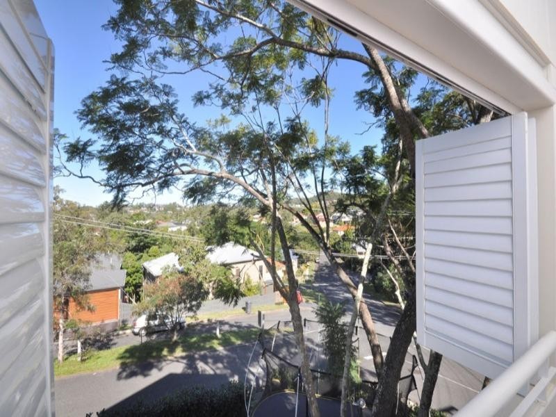 Bardon QLD 4065
