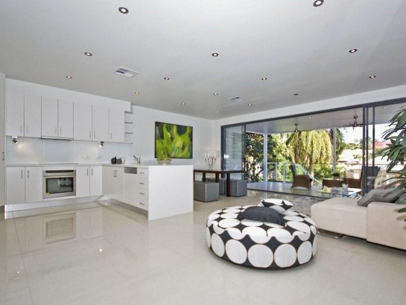 30 Susan Street, Red Hill QLD 4059