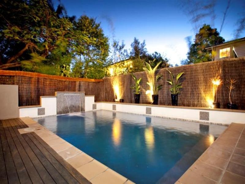 25 Dawn Street, Bardon QLD 4065