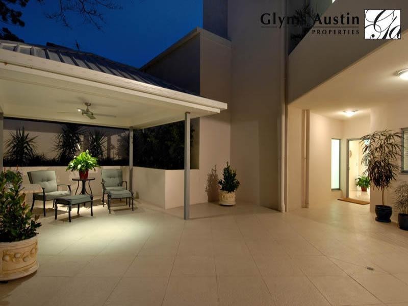 1/52 Underhill Avenue, Indooroopilly QLD 4068