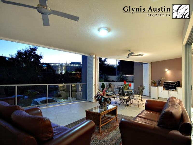 1/52 Underhill Avenue, Indooroopilly QLD 4068