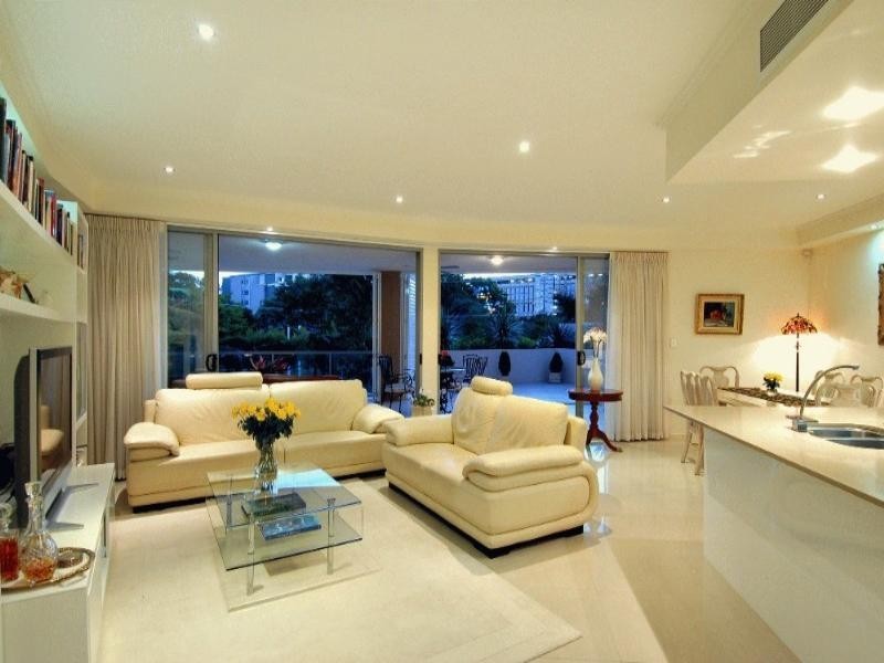 1/52 Underhill Avenue, Indooroopilly QLD 4068