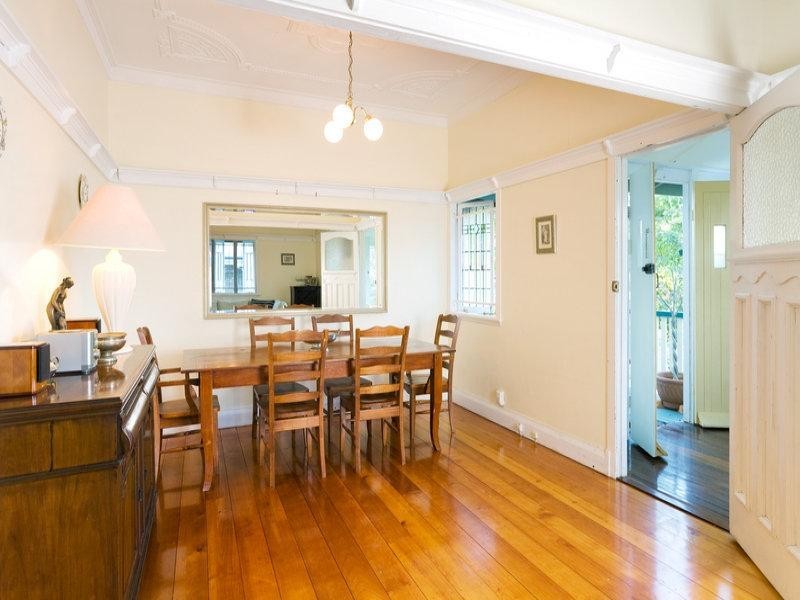 2 Maxwell Street, Clayfield QLD 4011