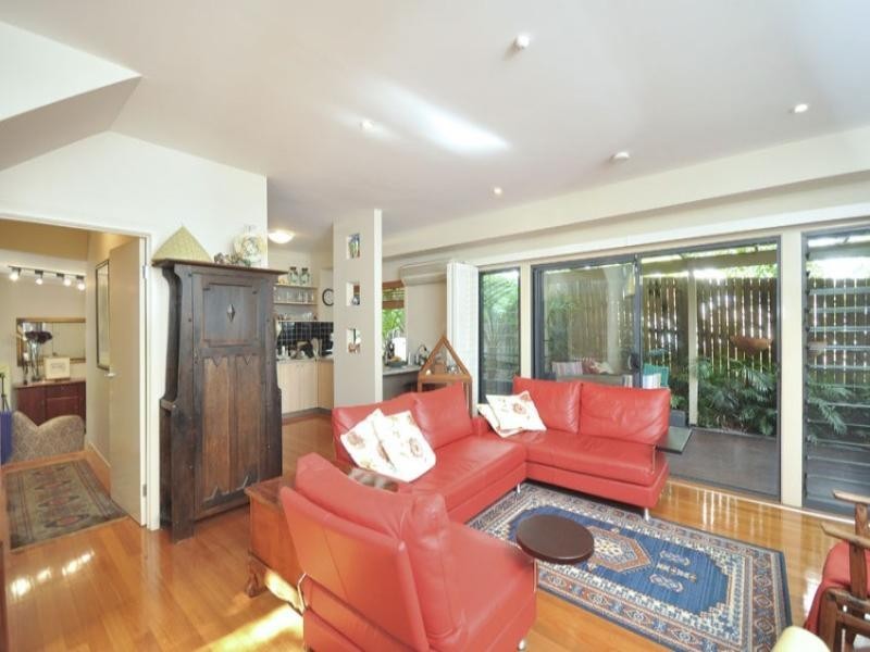 1/111 Leworthy Street, Bardon QLD 4065