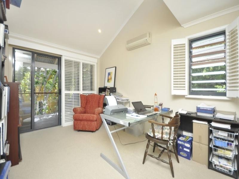 1/111 Leworthy Street, Bardon QLD 4065