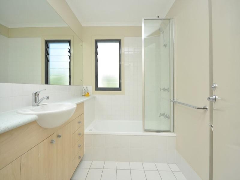 1/111 Leworthy Street, Bardon QLD 4065