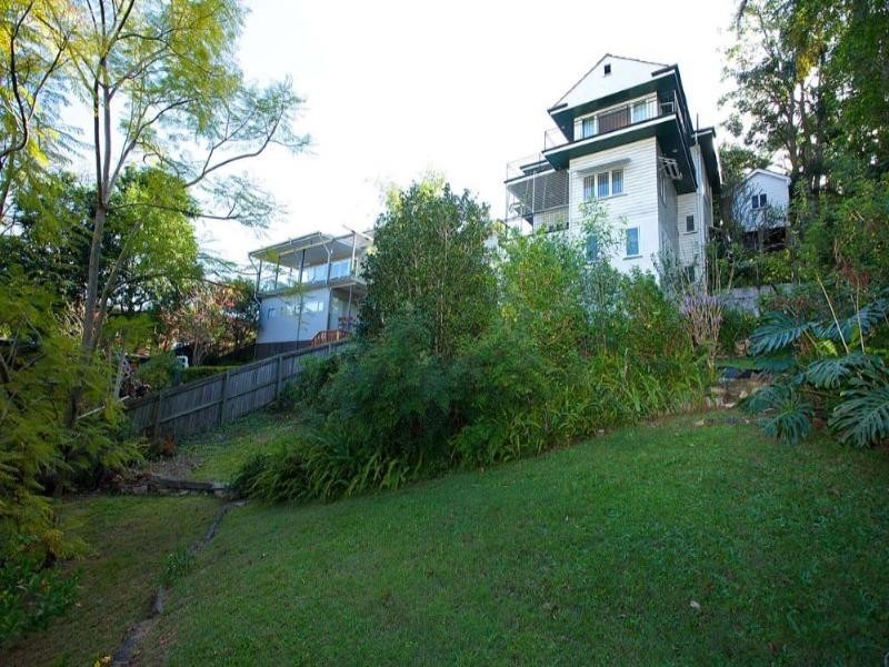 59 Crescent Road, Hamilton QLD 4007