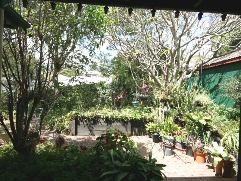 16 Smeaton Street, Coorparoo QLD 4151