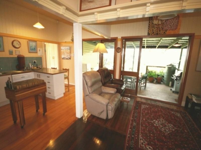 16 Smeaton Street, Coorparoo QLD 4151