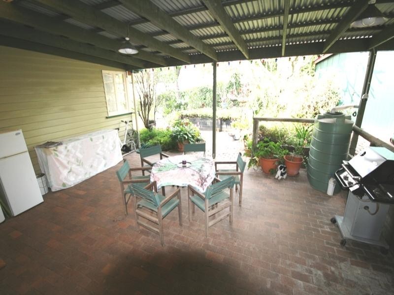 16 Smeaton Street, Coorparoo QLD 4151