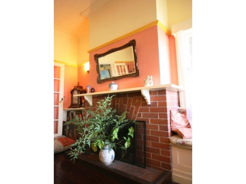 16 Smeaton Street, Coorparoo QLD 4151