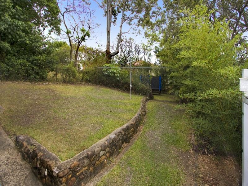 67 Coronation Street, Bardon QLD 4065