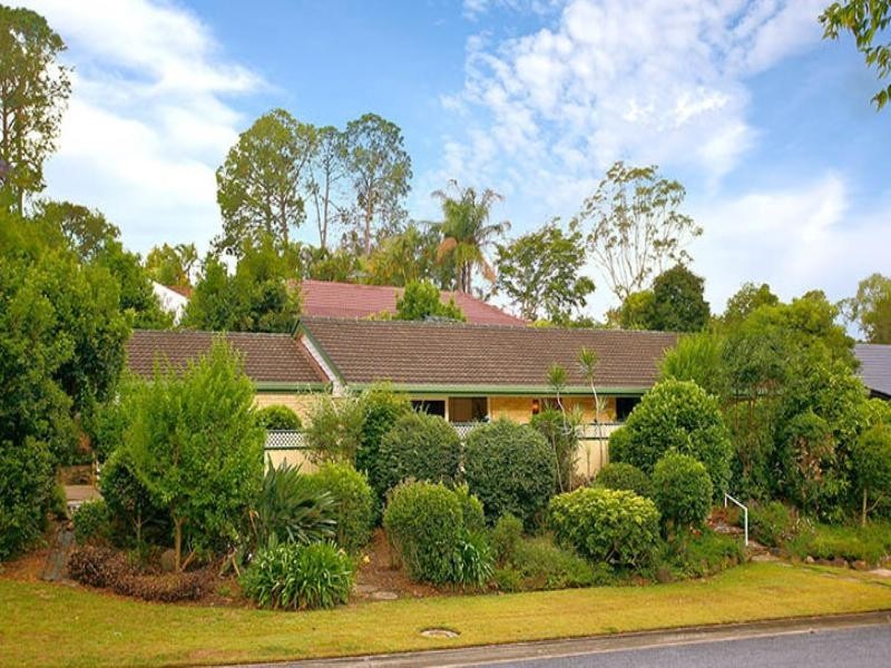 1 Edale Street, Kenmore QLD 4069