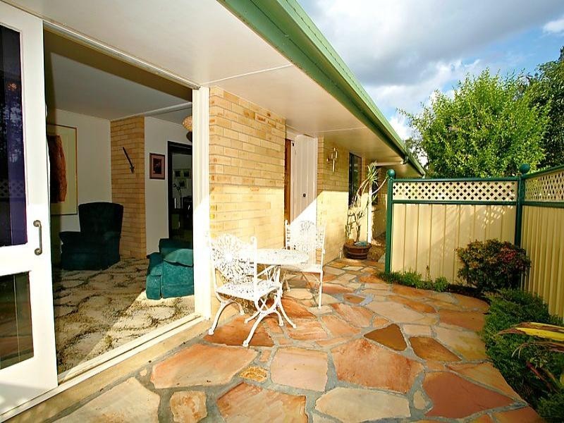 1 Edale Street, Kenmore QLD 4069