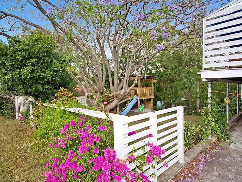 3 Autumn Street, Tarragindi QLD 4121