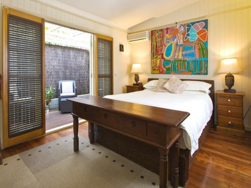 1/10 Cook Street, Red Hill QLD 4059