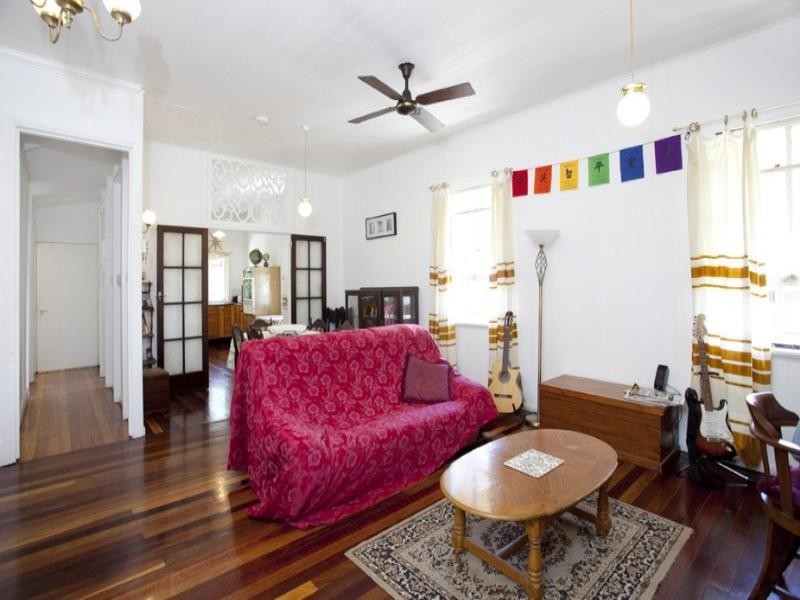 6 Arthur Terrace, Red Hill QLD 4059