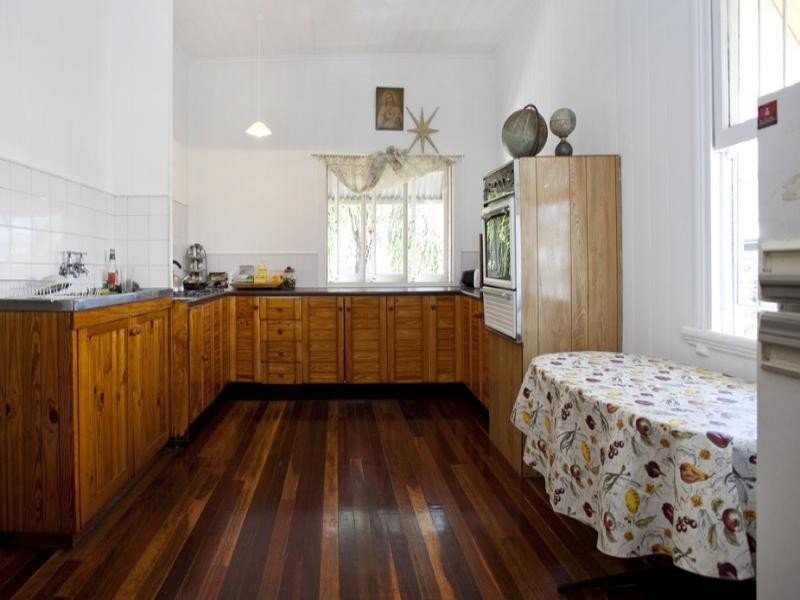 6 Arthur Terrace, Red Hill QLD 4059