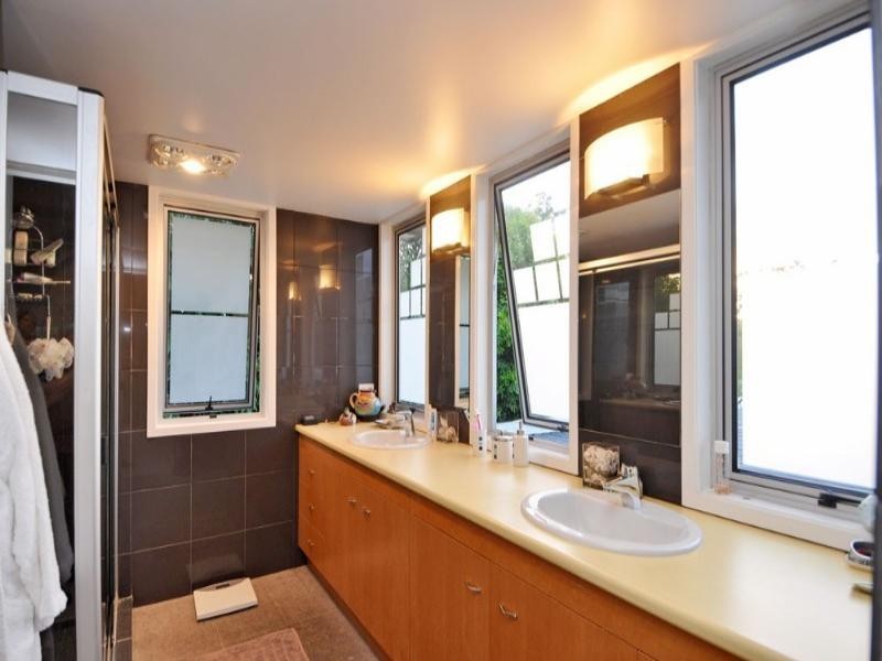 35a Dudley Street, Bardon QLD 4065