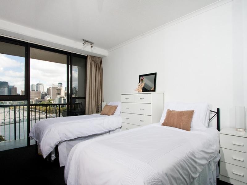 41/21 Dock Street, South Brisbane QLD 4101