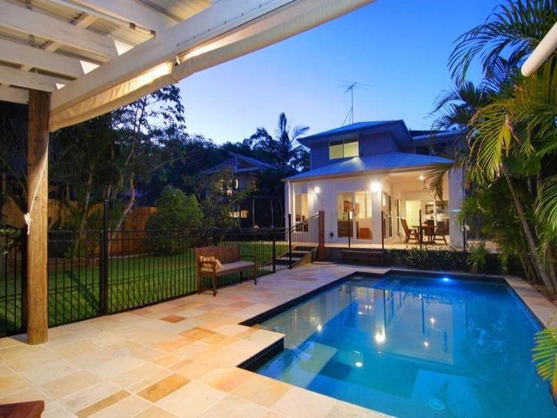 34 Gordon Road, Bardon QLD 4065