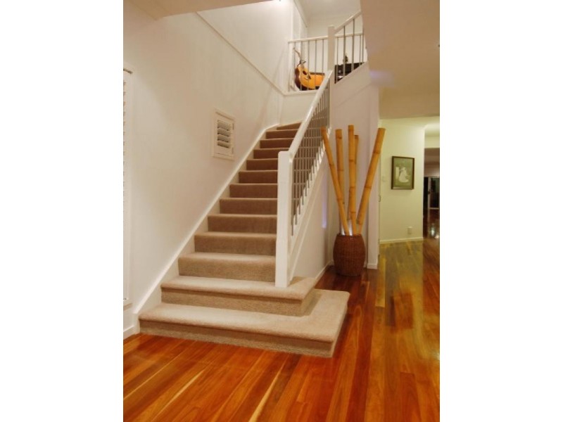 34 Gordon Road, Bardon QLD 4065