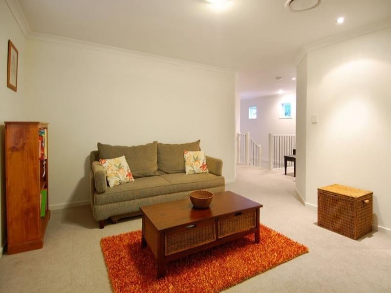 34 Gordon Road, Bardon QLD 4065