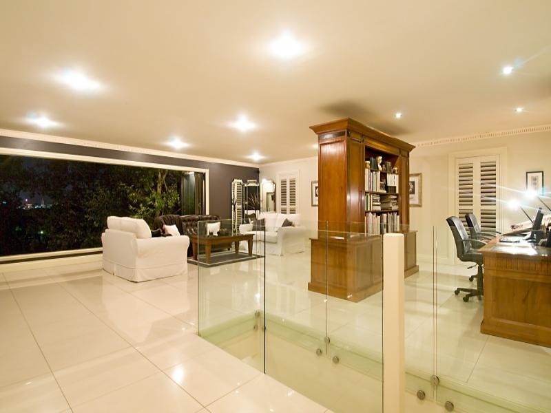93 Birdwood Terrace, Auchenflower QLD 4066