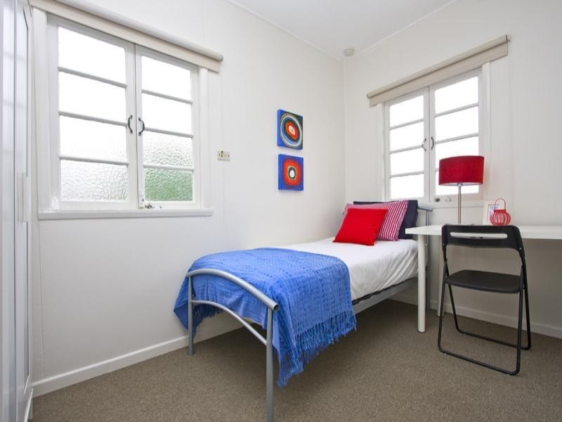 61 Windsor Road, Red Hill QLD 4059