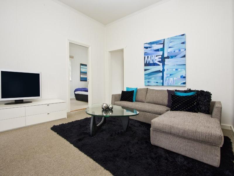 61 Windsor Road, Red Hill QLD 4059