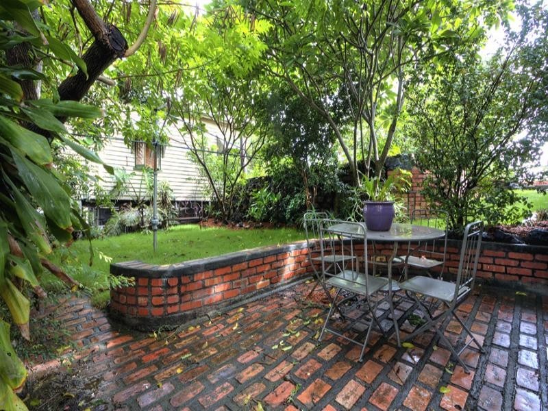 61 Windsor Road, Red Hill QLD 4059