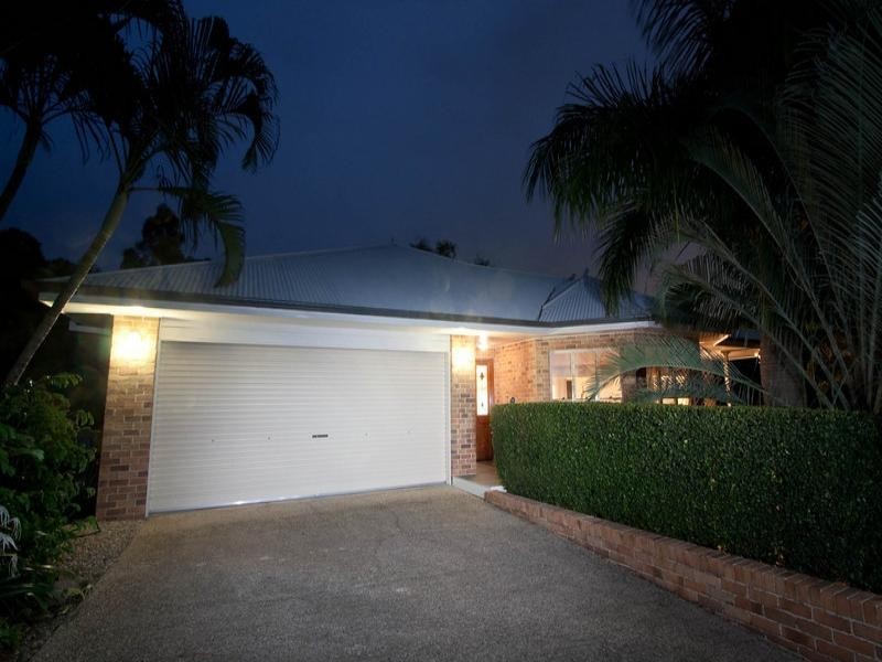 49 Morningview Street, Chapel Hill QLD 4069