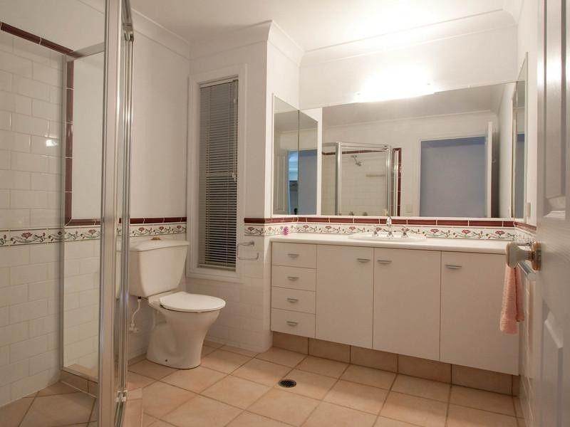 49 Morningview Street, Chapel Hill QLD 4069