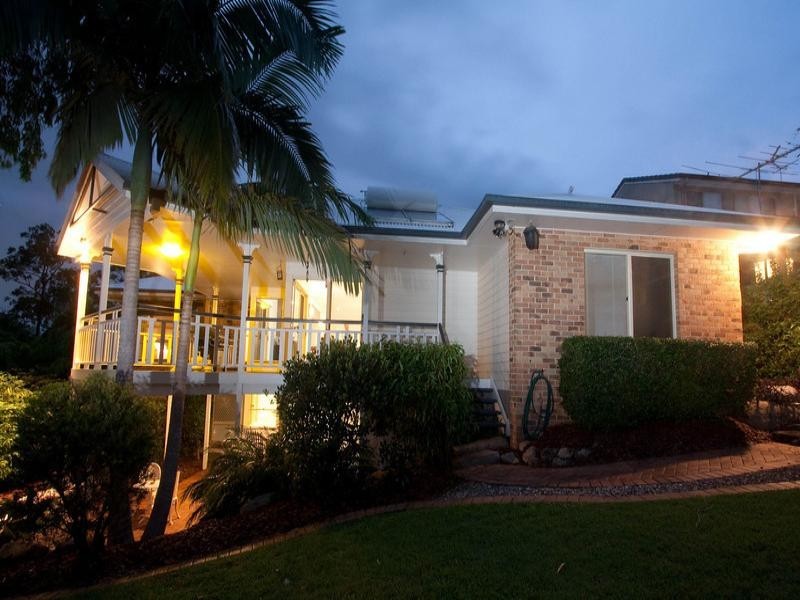 49 Morningview Street, Chapel Hill QLD 4069