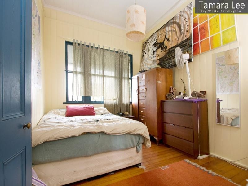 36 Confederate Street, Red Hill QLD 4059