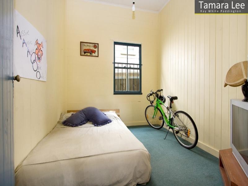 36 Confederate Street, Red Hill QLD 4059
