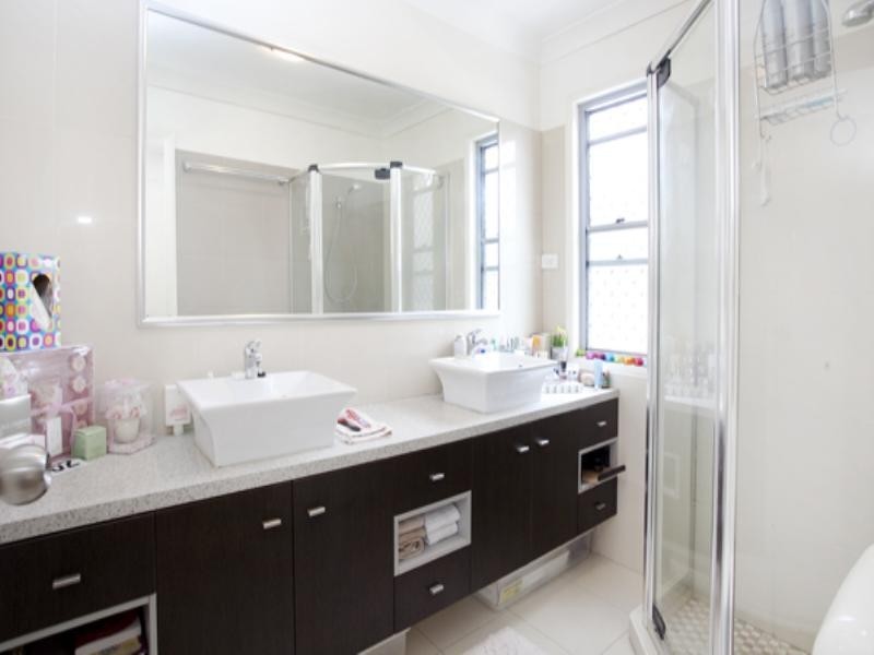 2/11 Terrace Street, Newmarket QLD 4051