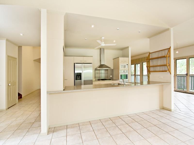 16 Tristania Drive, Bardon QLD 4065