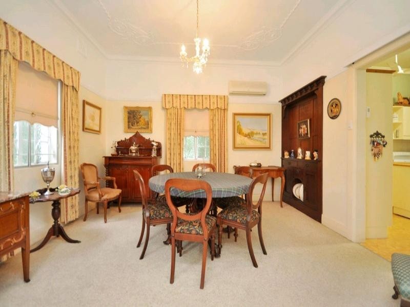 6 The Drive, Bardon QLD 4065