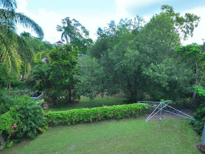 6 The Drive, Bardon QLD 4065