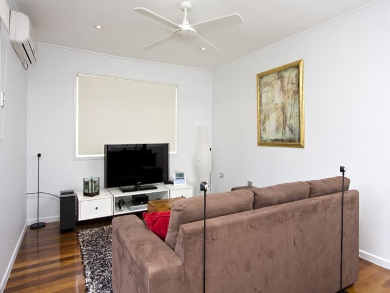 1/15 Agnes Street, Morningside QLD 4170