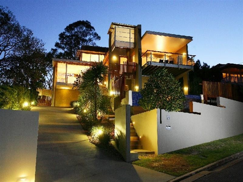 46 Outlook Crescent, Bardon QLD 4065